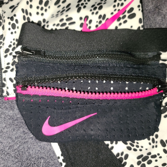 Nike Swimsuit - Picture 16 of 16